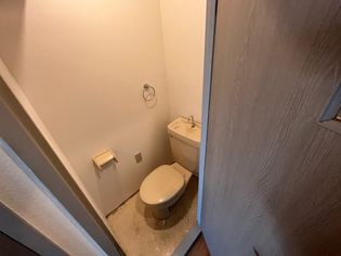 ロータリーマンション萱島西の間取りが反転の同じマンションのお部屋です