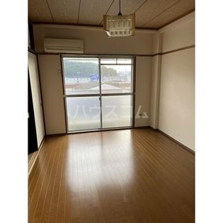 ラヴィアンローズの画像