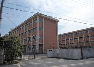 緑風冠高等学校(高校・高専)まで1326m