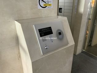 パレステュディオ新宿パークサイドの☆モニター付きオートロックで安心のセキュリティ