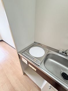 フォースアベニューの画像