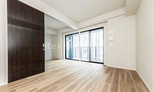 パークスフィア牛込神楽坂の開放感あるリビングでございます