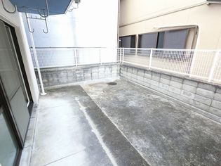 成起マンションの洋室