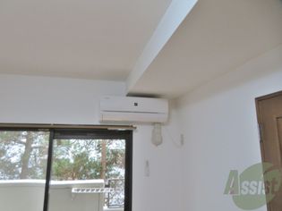 ダイアパレス泉崎のちゃんとエアコンもついているので、夏や冬もOKですね。