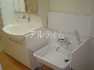 シュシュパルク六条院の画像