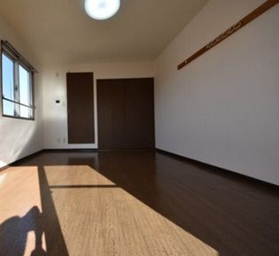 ローレル富町の他号室のお写真です