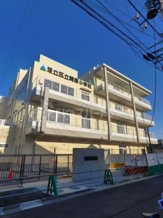 足立区立関原小学校(小学校)まで270m