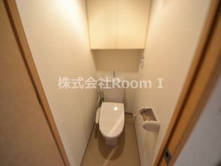 レジディア天神橋の落ち着いたトイレです