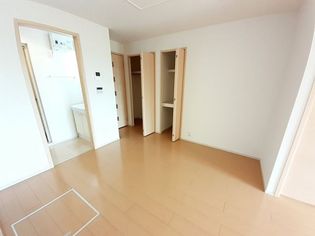 エレンシアM IIの画像