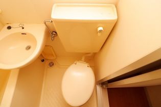 ワイアンドワイ宝町ビルの画像