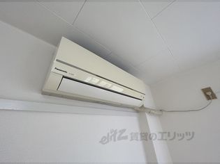 スタンドアップ本町のエアコン