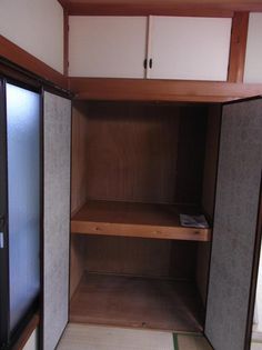 セカンドヴィラのかんのん開きの収納