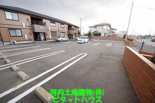 サンガーデンメルヘンの敷地内駐車場