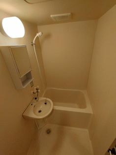 ウェブルームアルファの洗面ボウル付きです。