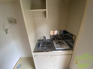 メゾンドMAYUのキッチンにはガスコンロが備え付けであります。