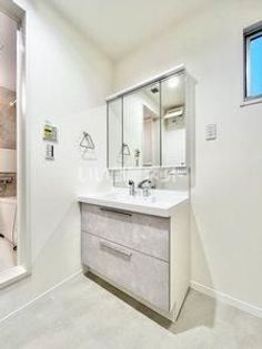 タウニィ千木の画像