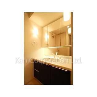 パシフィックロイヤルコートみなとみらいアーバンタワーの同タイプ19階のお部屋を撮影。仕様が異なることがあります。