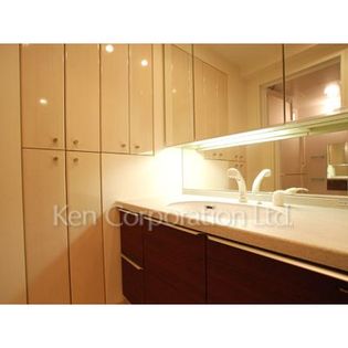 パシフィックロイヤルコートみなとみらいアーバンタワーの同タイプ24階のお部屋を撮影。仕様が異なることがあります。