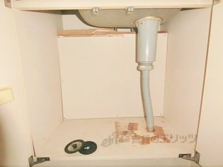 ウタノマンションのキッチン下部