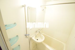 CITY SPIRE東小金井の鏡付きの浴室です☆