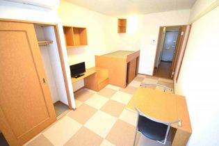 レオパレス八条のカーペットが実際とは異なる事がございます。