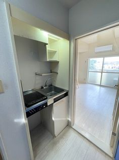 シンセイ2号棟のコンパクトなキッチン