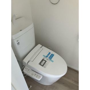 フルセイル高座渋谷のシャワー付き便座