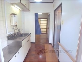 コーポ鳳瑞の廊下