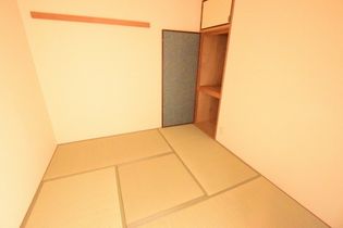 ファミーユ百合の画像