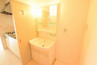 ファミーユ百合の画像