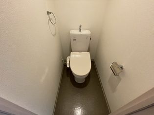 グランルージュ中之島南のイメージとして同建物他部屋を表示しています