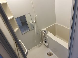 アトラスカーロ弐番館のバス・トイレ別です◆浴槽付きで一日の疲れもとれるお風呂時間!