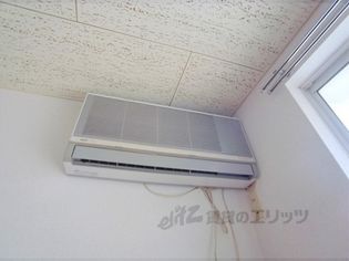コムホート27のエアコン