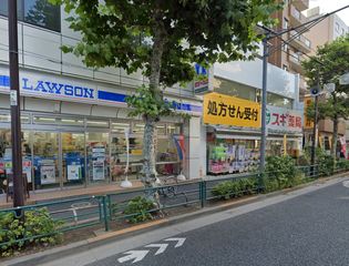 ローソン新宿若松町店(コンビニ)まで274m