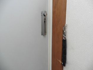 ハイムアンデルセンの安心のドアチェーン付いてます