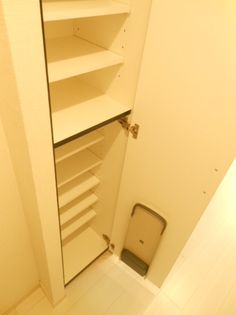 ガーラ・シティ王子のシューズボックス