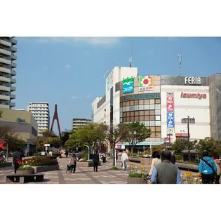 イズミヤ検見川浜店(スーパー)まで810m