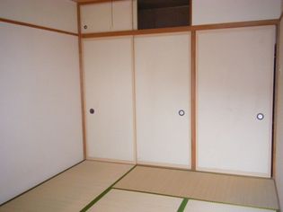 コーポ アダチの和室 収納