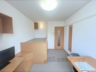 レオパレスアヴェンタージュの洋室