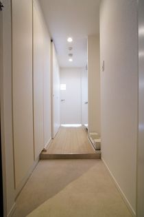 プラウドフラット神楽坂IIIの玄関※別部屋参考写真