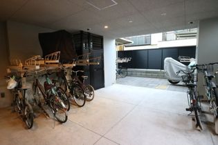 プラウドフラット神楽坂IIIの駐輪場