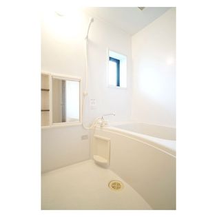 サンクレストの小窓は日中の換気に便利