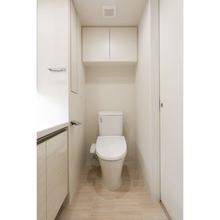 コンフォリア東新宿の画像