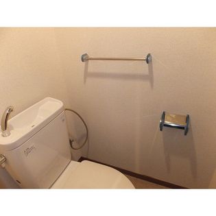 アムス志村の落ち着いた色調のトイレです