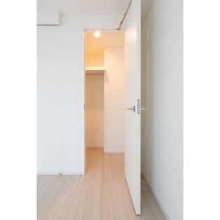 コンフォリア東新宿の画像