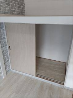 リエス仙台幸町の★洋室の収納★