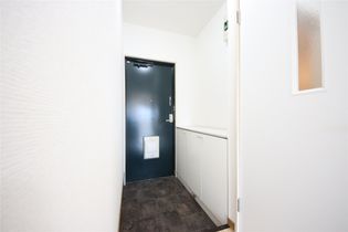 ファーストハイツ今福のシューズボックス付きの玄関です