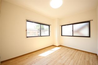 ファーストハイツ今福の二面採光で日当たり・風通し良好◎