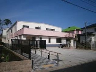 まなざし保育園(幼稚園・保育園)まで979m