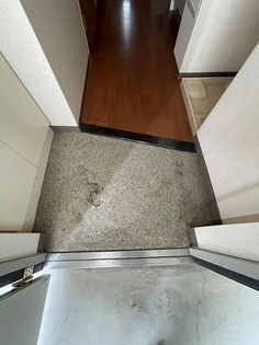 ジュネス四条烏丸の画像